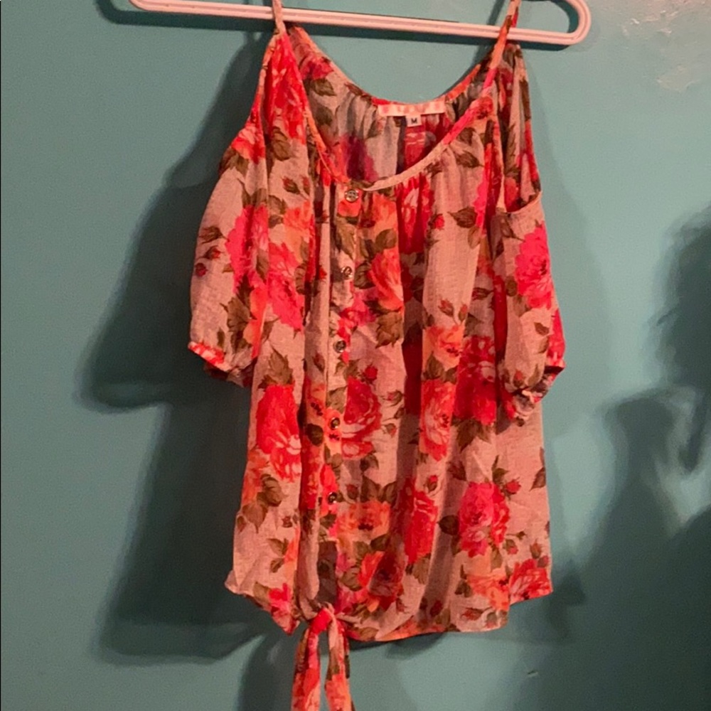 Off shoulder shirt